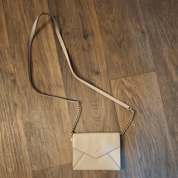 Kate Spade Cedar Street Monday Clocktower Chain Strap Leather Crossbody Bag. - Picture 7 of 16